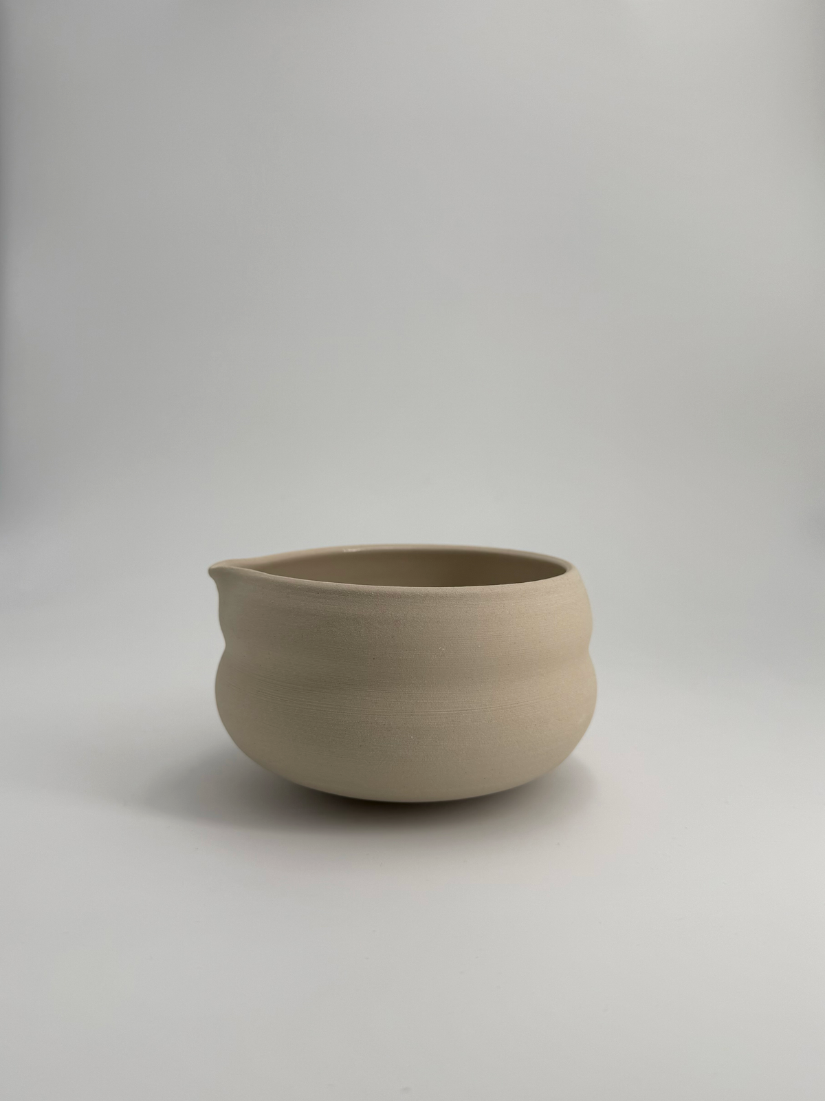 CURVES MATCHA POURER